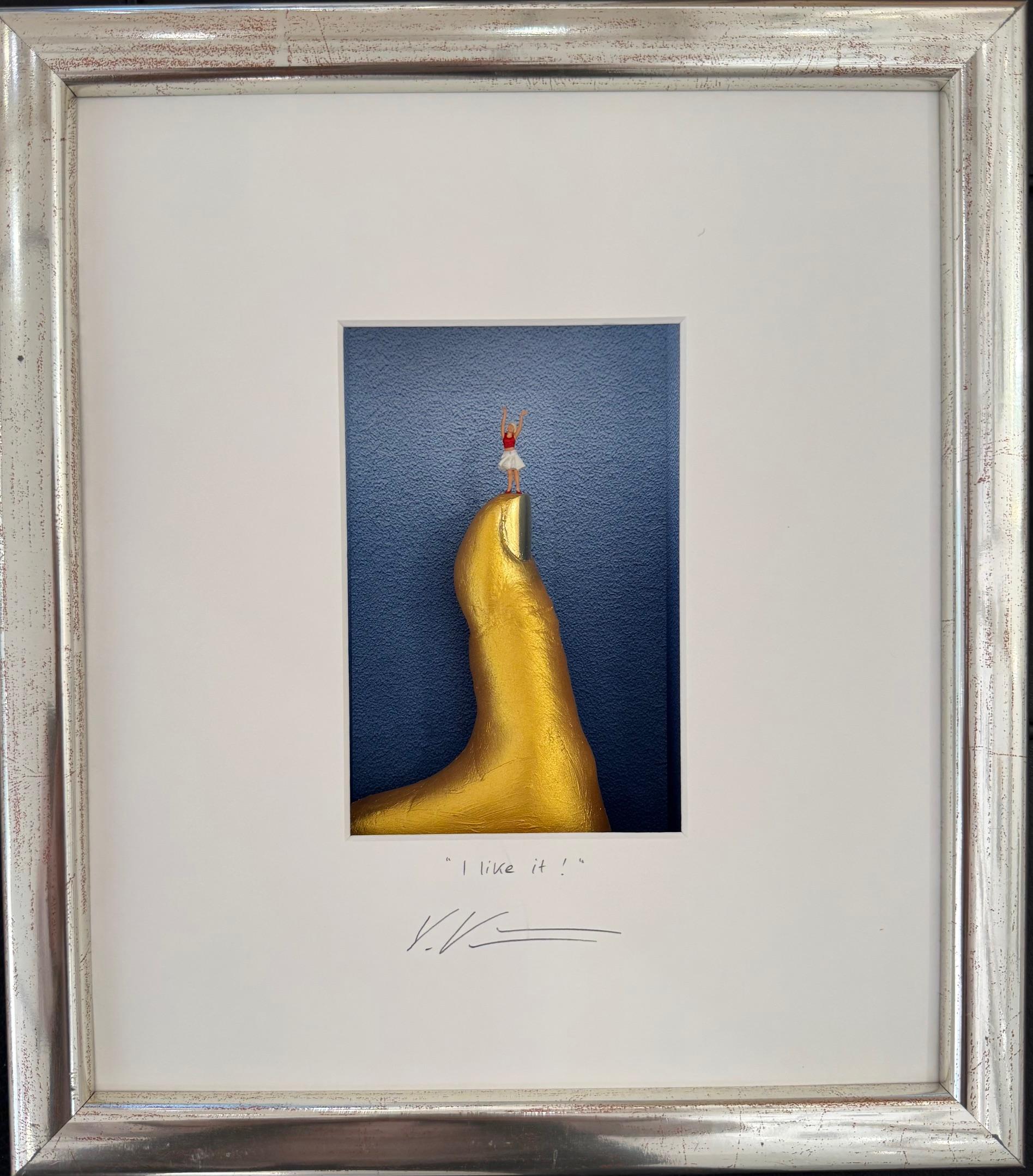 I Like It - contemporary art in boxes artwork by Volker Kuhn For Sale 4