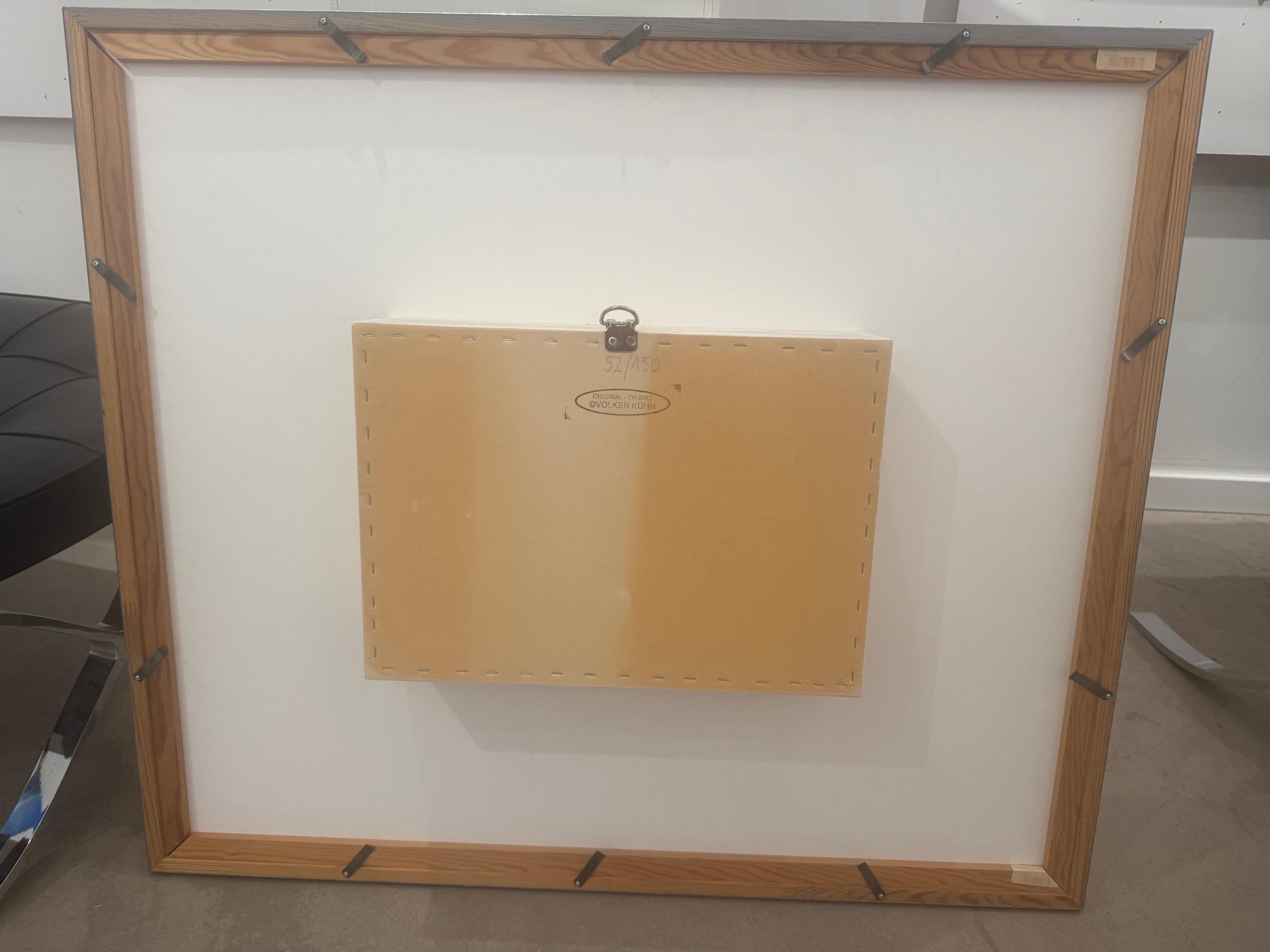 I'm Feeling So Good - art contemporain minimaliste original en boîtes Volker Kuhn en vente 6