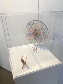 Javolin Thrower - gemischte Medienkunst, zeitgenössische, minimalistische Skulptur