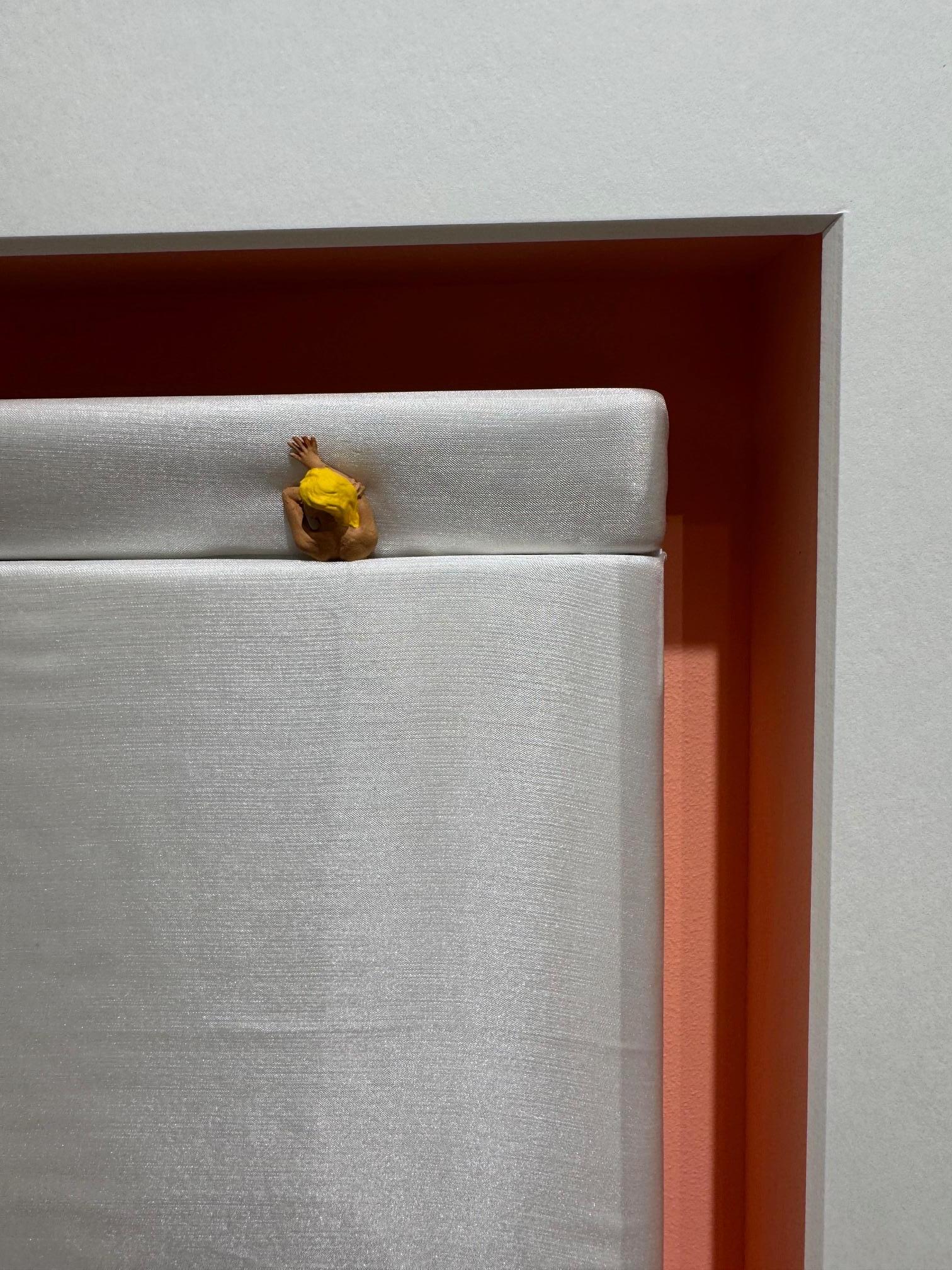 Silence is Sexy - opera d'arte minimalista contemporanea originale e sexy di Volker Kuhn in vendita 2