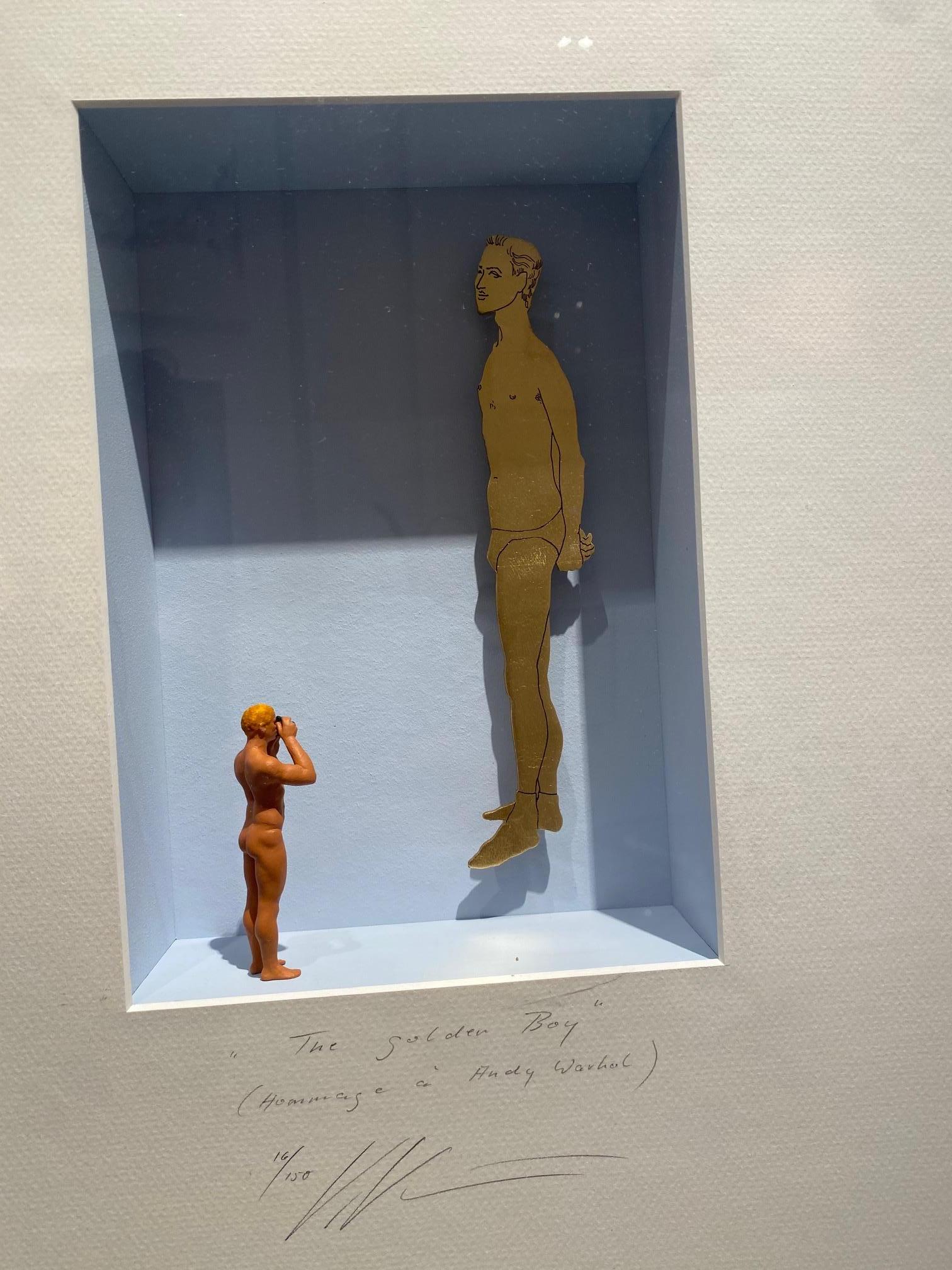 Der goldene Junge  - zeitgenössische Kunst in Boxen Hommage an Andy Warhol von Volker Kuhn im Angebot 3