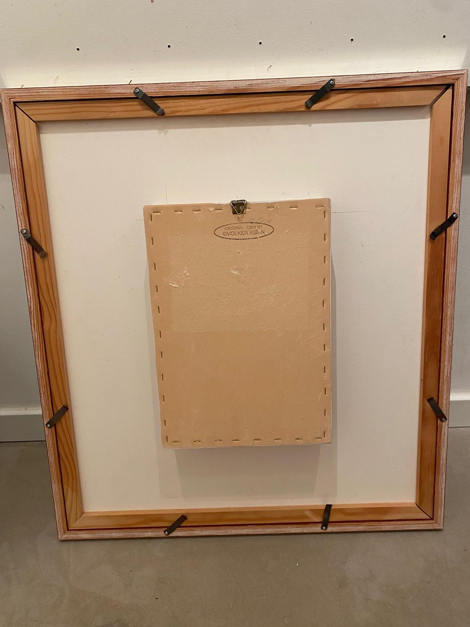 Der goldene Junge  - zeitgenössische Kunst in Boxen Hommage an Andy Warhol von Volker Kuhn im Angebot 4