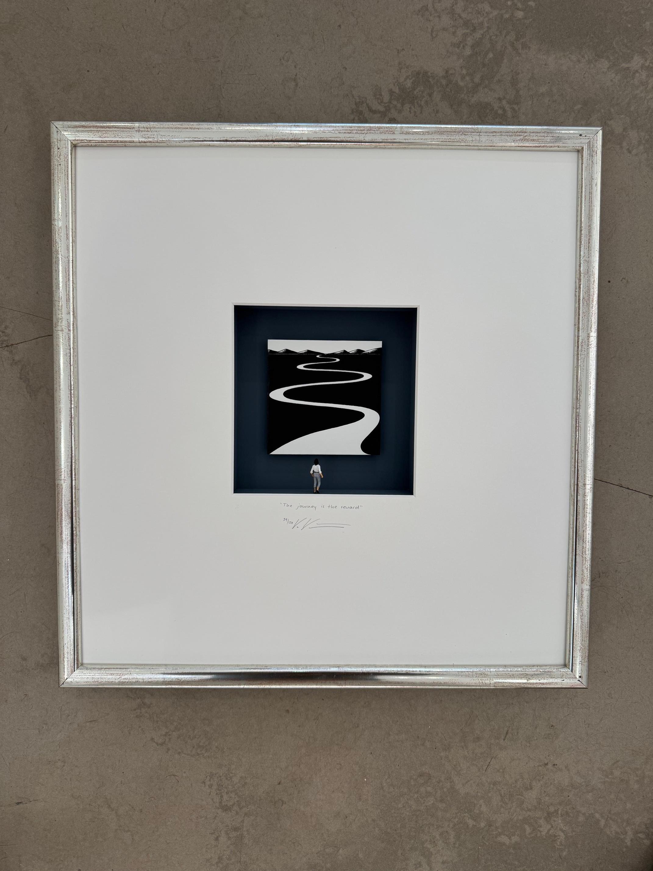 El largo y tortuoso camino  - arte contemporáneo en cajas obra de Volker Kuhn en venta 7
