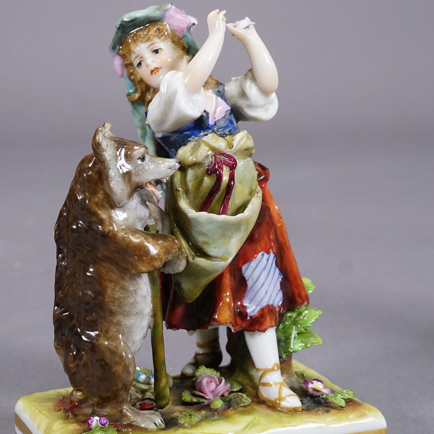 Porcelaine Volkstedt Porcellain Figurines Enfants avec ours