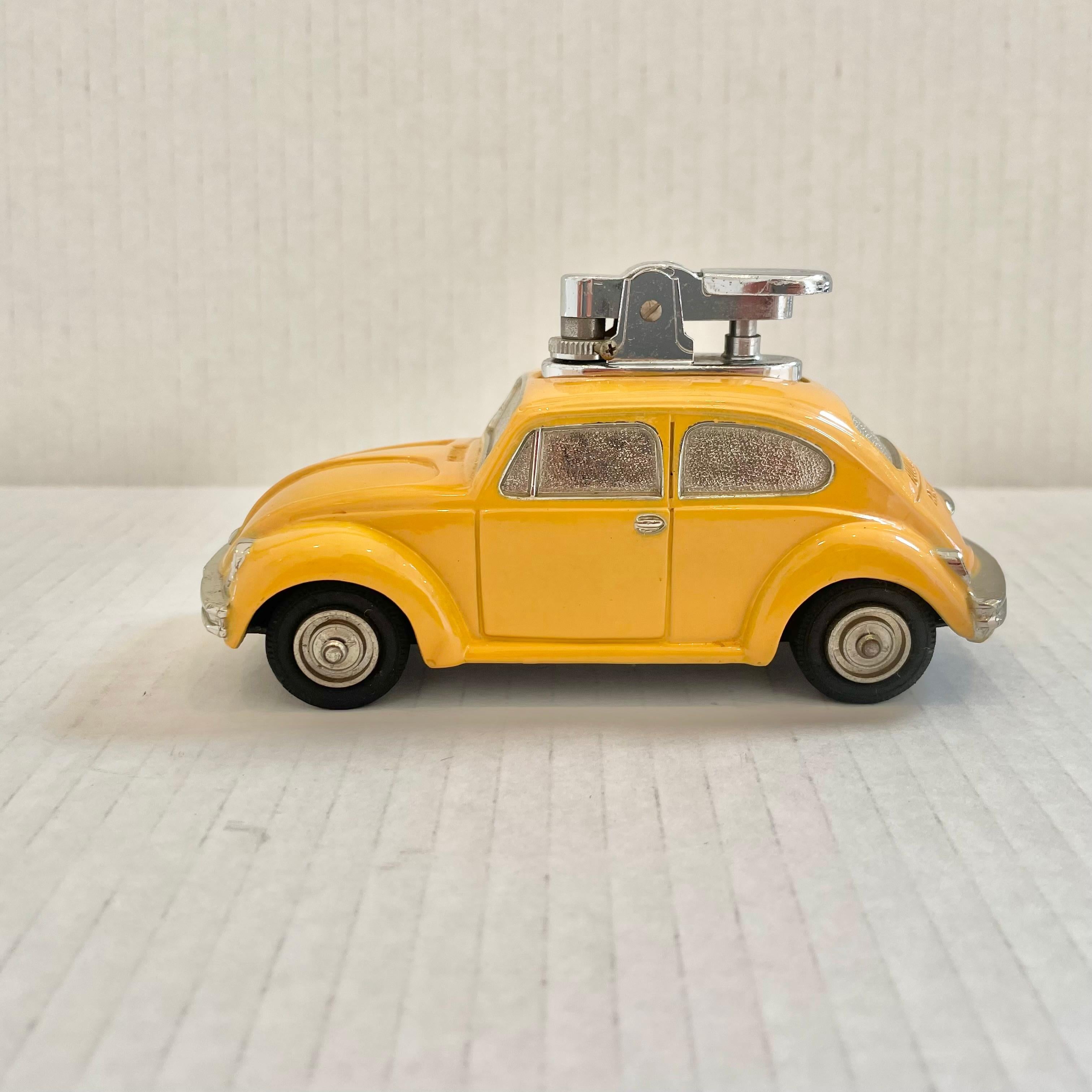 Volkswagen „Bug“ Käferleuchter mit Käferkäfer, 1980er Jahre, Japan im Angebot 2