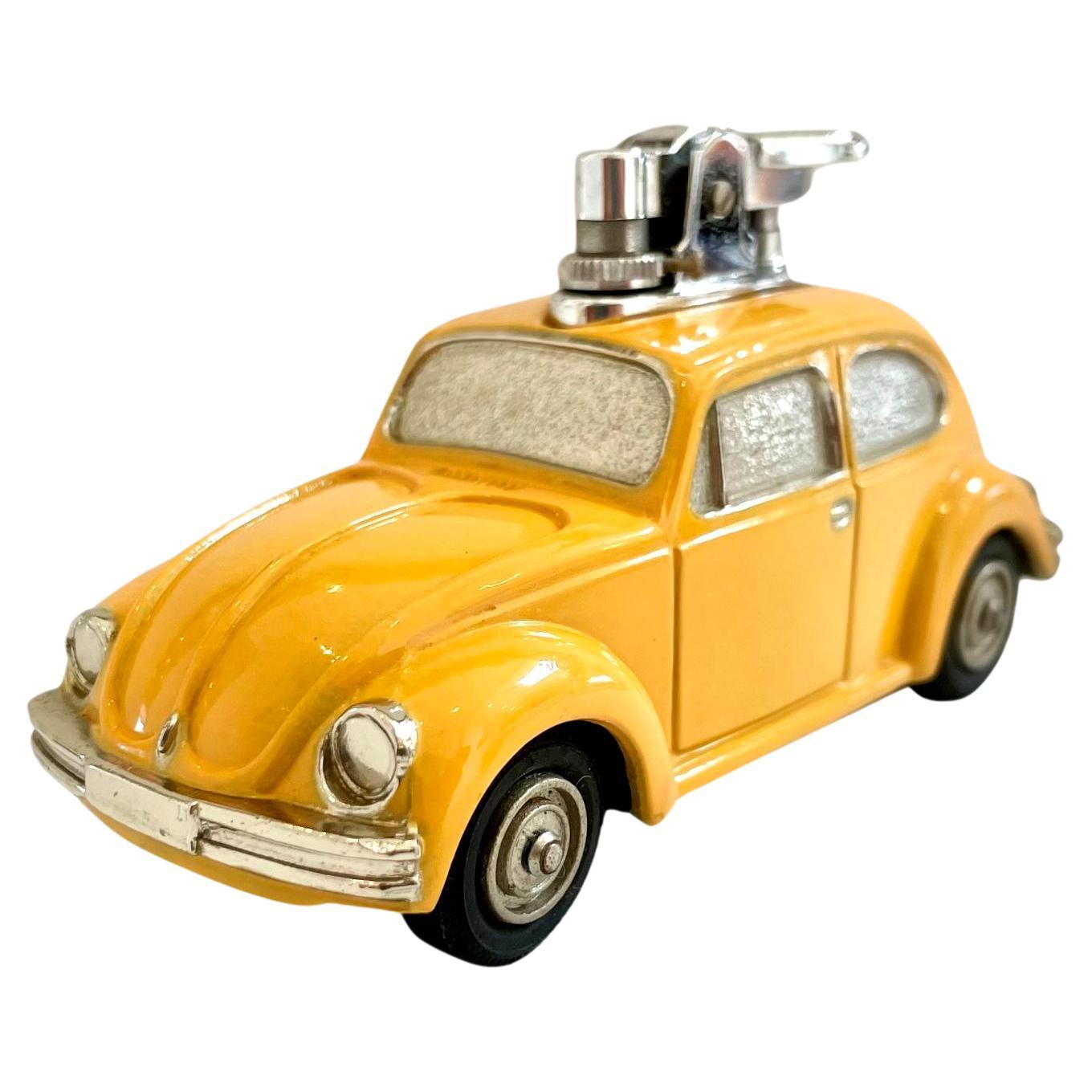 Volkswagen „Bug“ Käferleuchter mit Käferkäfer, 1980er Jahre, Japan im Angebot