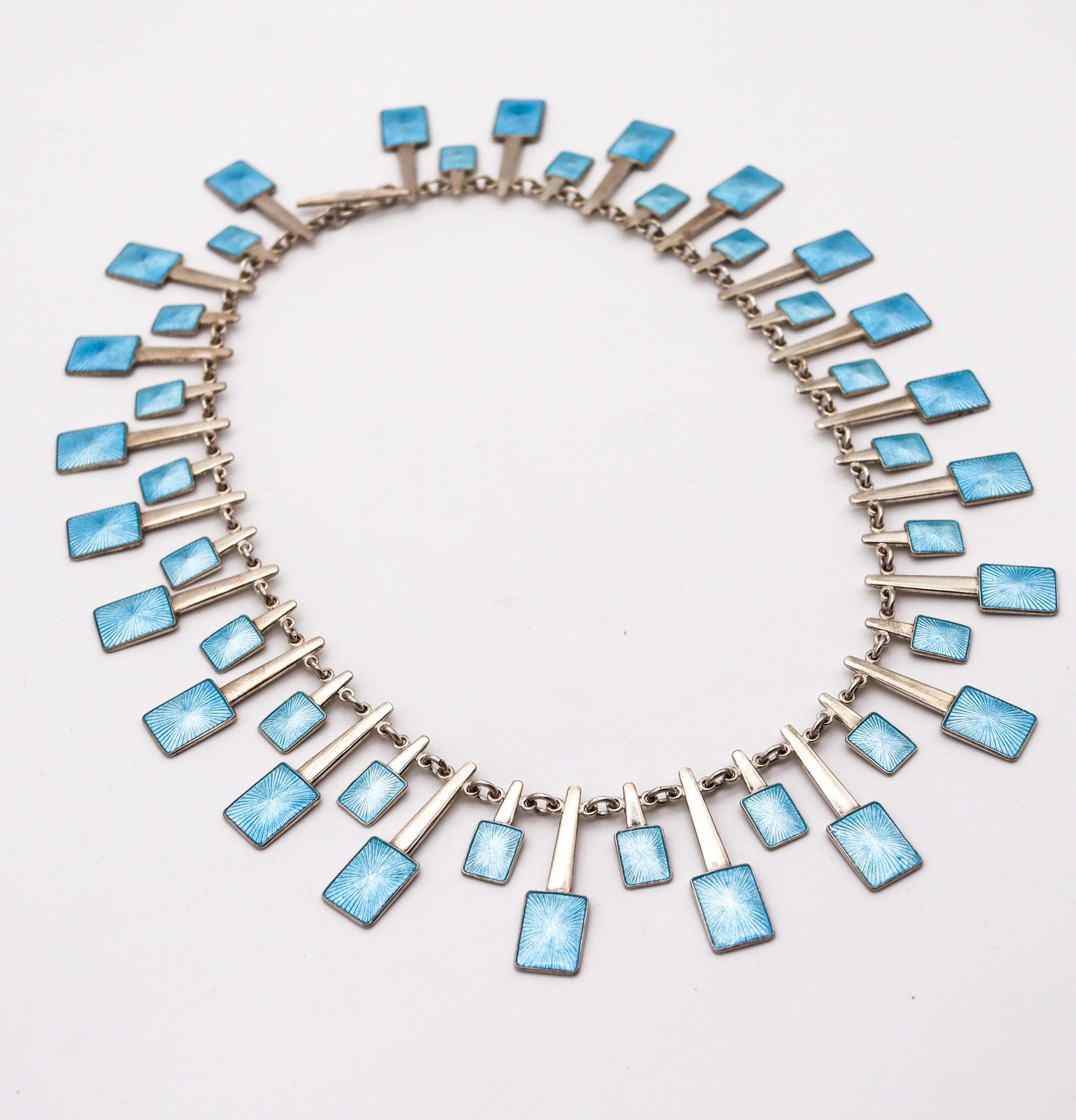 VOLMER BAHNER 1970 Denmark Blue Enameled Modernist Necklace In .925 Sterling In Excellent Condition For Sale In Miami, FL