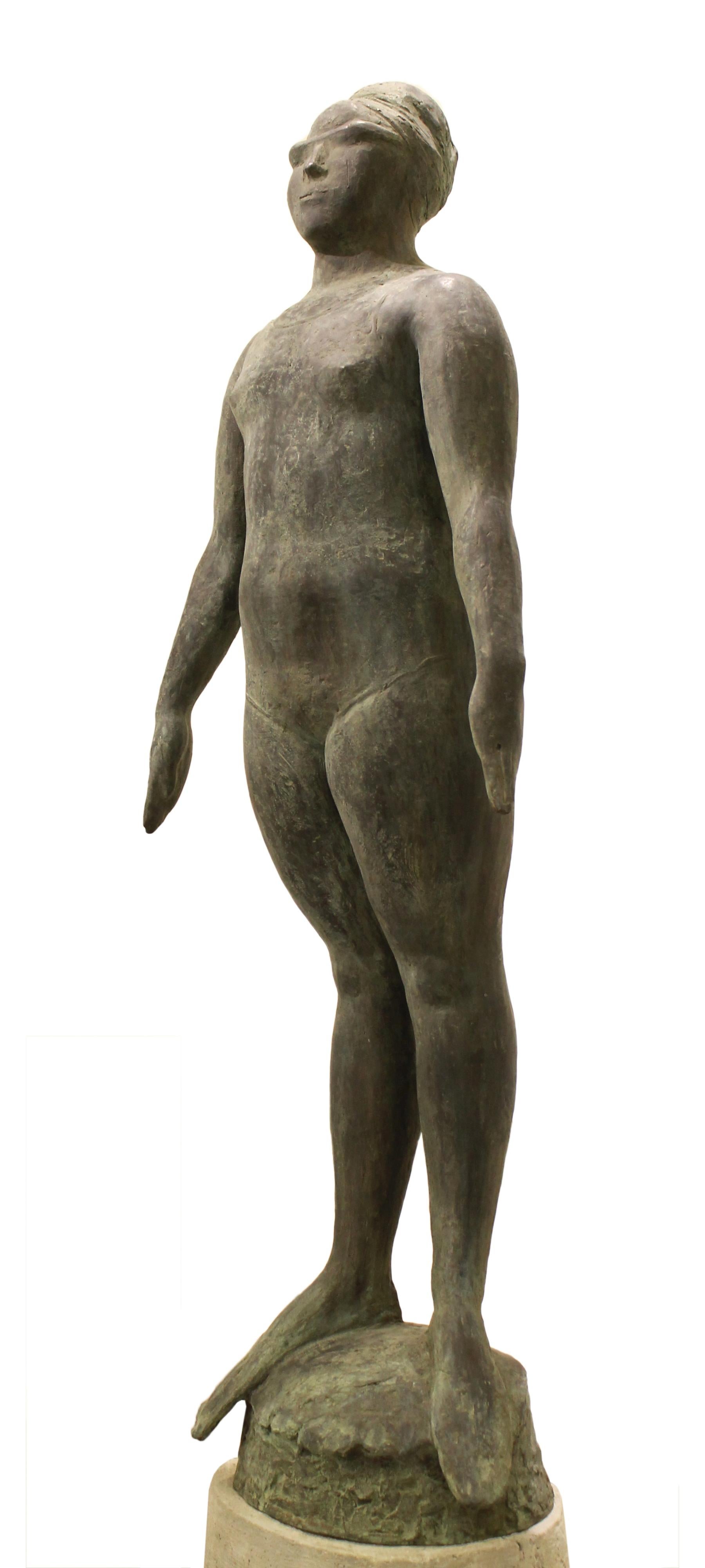 Swimmer - Figurative Sculpture Woman Bronze Green Patina 1