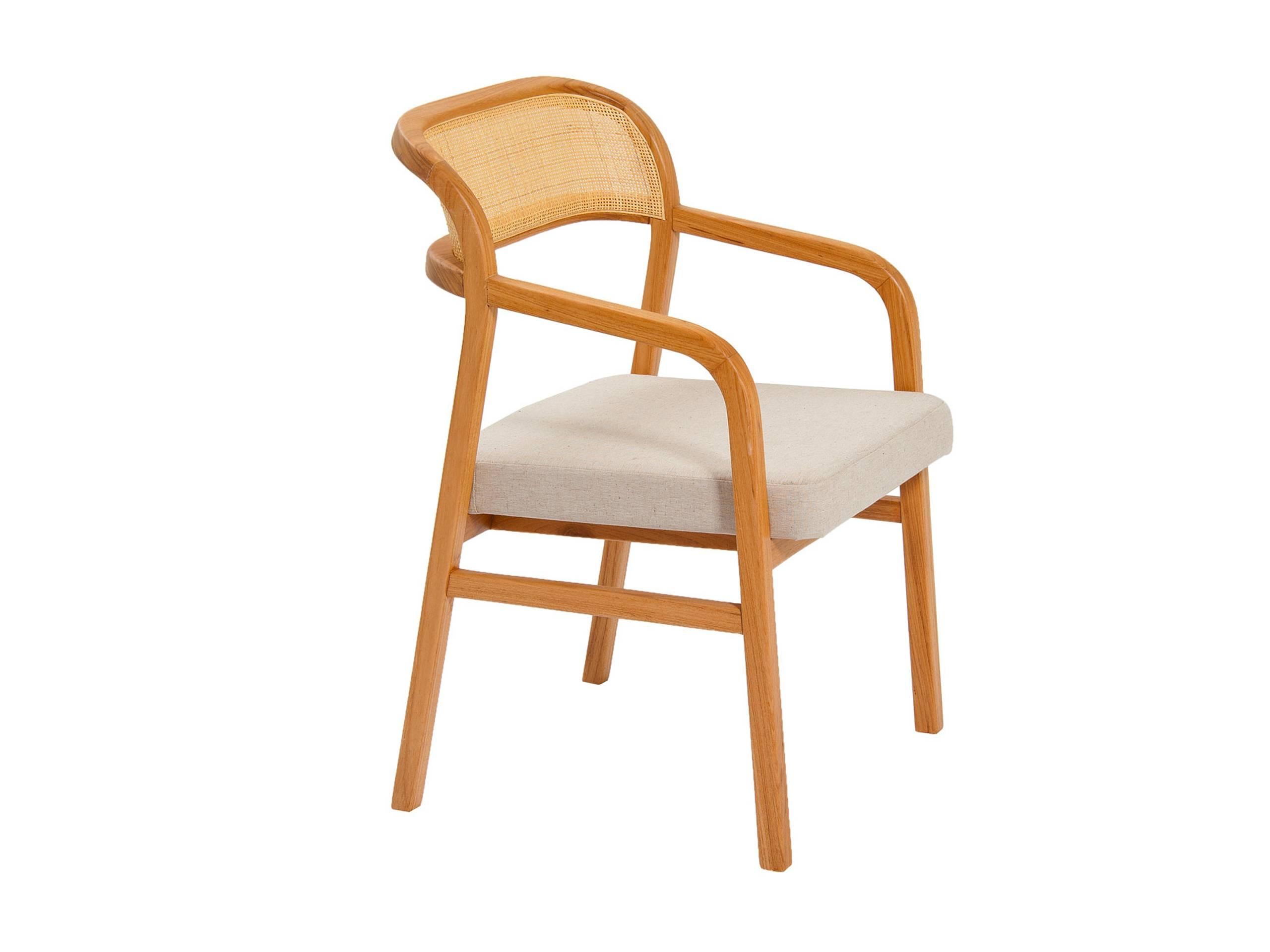 A design defined by two curved lines which join to form both legs and back of the chair.