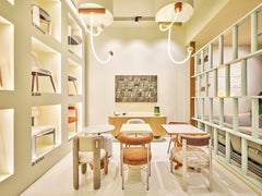 Chaise Volta en tissu Orion clove et nickel poli