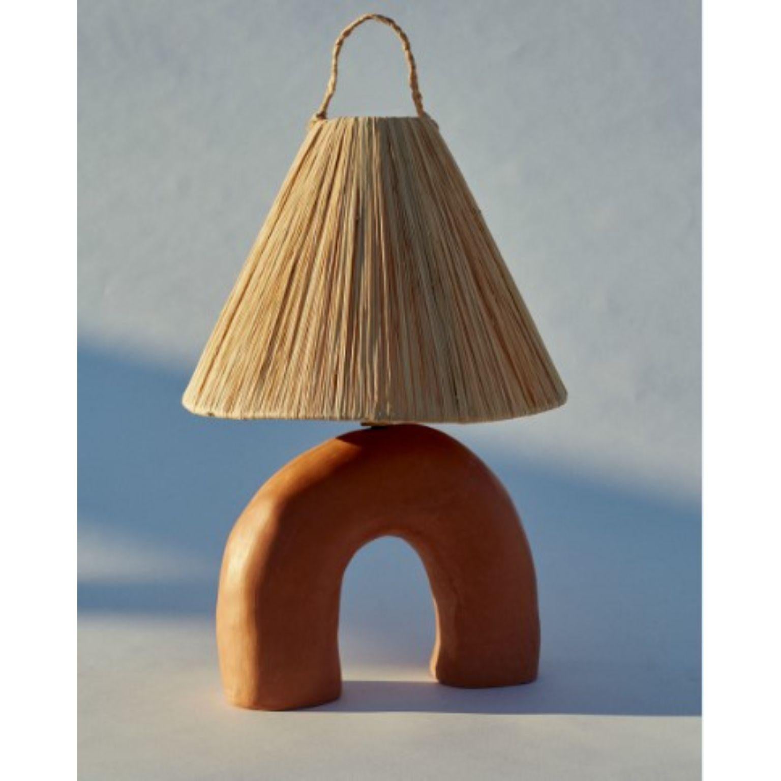 Volta lamp in terracotta by Marta Bonilla
Dimensions: D28 x H41 cm
Materials: Terracotta, clay.

Volta lamp in terracotta: Piece modeled by hand in red clay. The piece has a burnished finish, giving it a satin look.

All our lamps can be wired