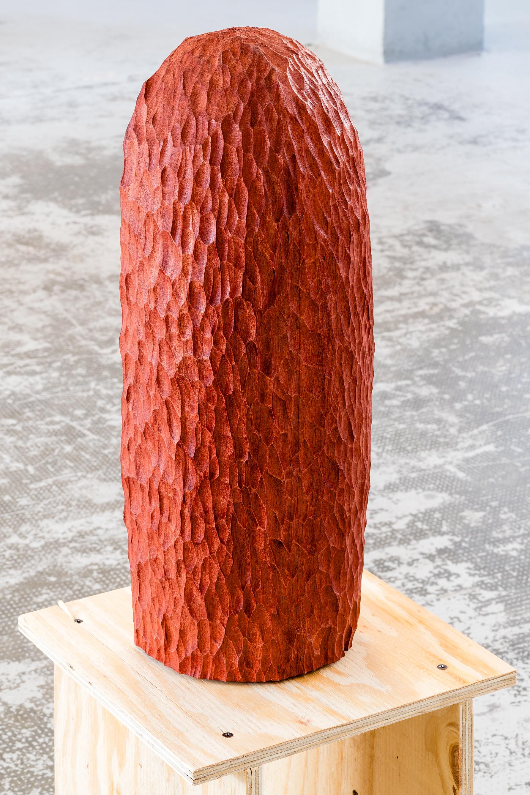 Lampada Volume 02 in legno massiccio Abachi tinto mogano rosso di Wood Tellurico
Edizione limitata di 15 pezzi & 1 A.P. 
Firmato e numerato.
Dimensioni: D 25 x L 25 x H 55 cm.
Materiali: Legno massiccio di Abachi.

Tutte le nostre lampade possono