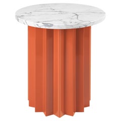 Tavolino alto Volume, base in metallo verniciato a polvere e piano in marmo di AVLU