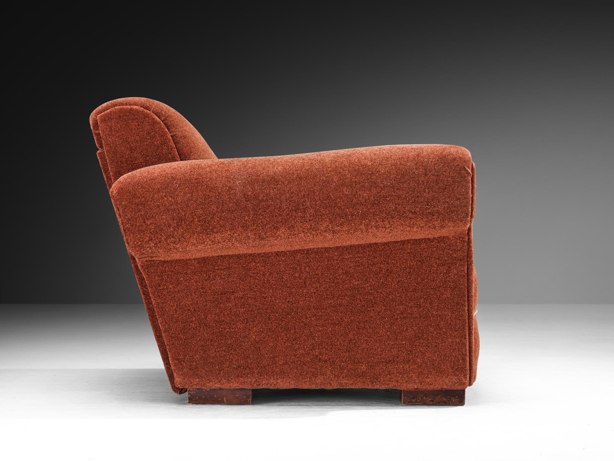 Voluminöser Loungesessel mit Polsterung in Burnt Orange im Zustand „Gut“ im Angebot in Waalwijk, NL