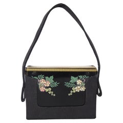Volupte 1950er Jahre kompakte Miaudiere Geldbörse und Etui aus Emaille mit Blumen