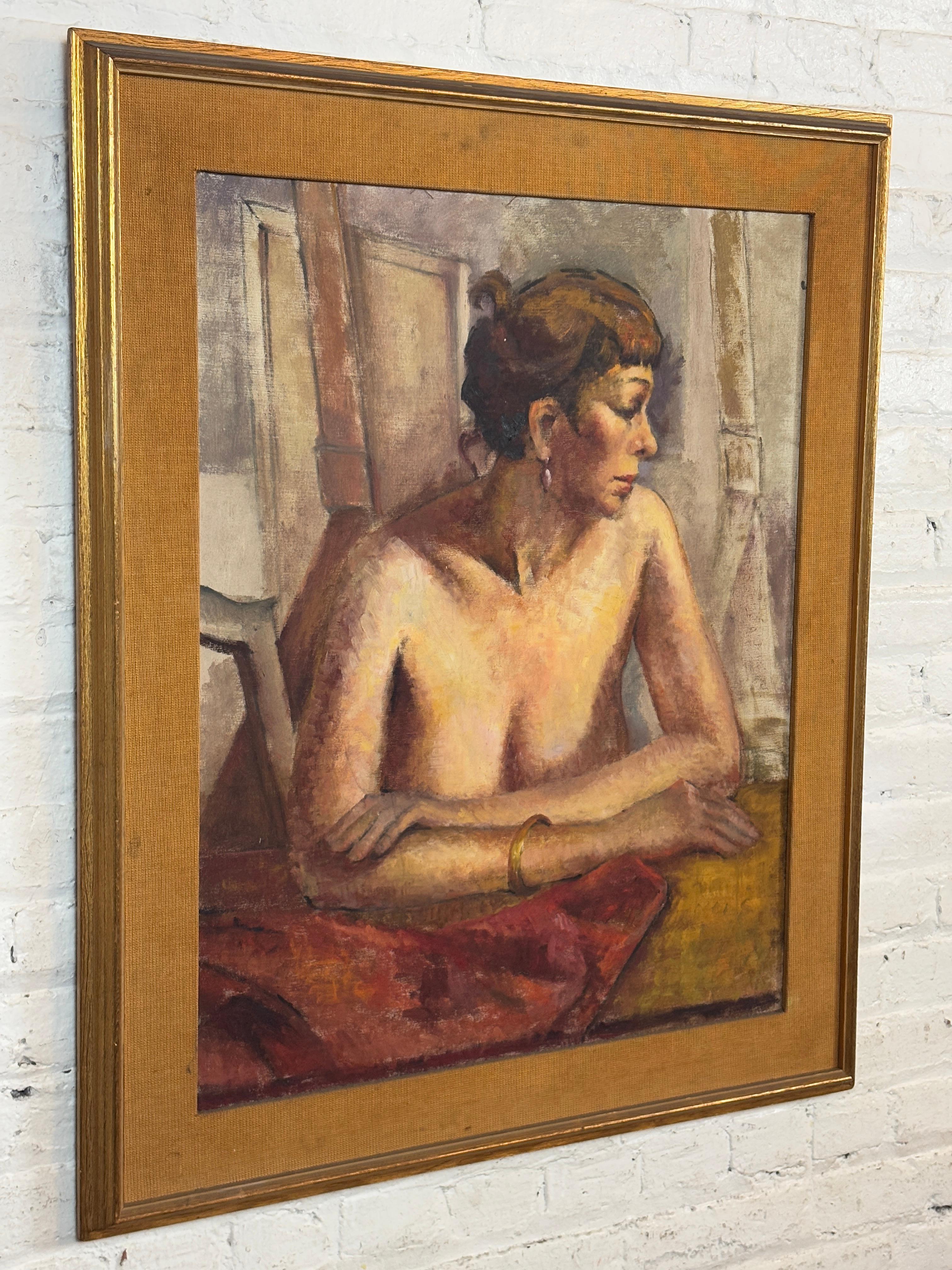 Este cuadro, que representa a una mujer sentada en actitud contemplativa, con una paleta cálida y terrosa, refleja las influencias de los movimientos postimpresionista y modernista temprano, y hace referencia en particular a la obra de artistas como