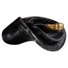 "Voluta" Bottle Holder by Yulia Pyanzina (Italian marble, black and white)