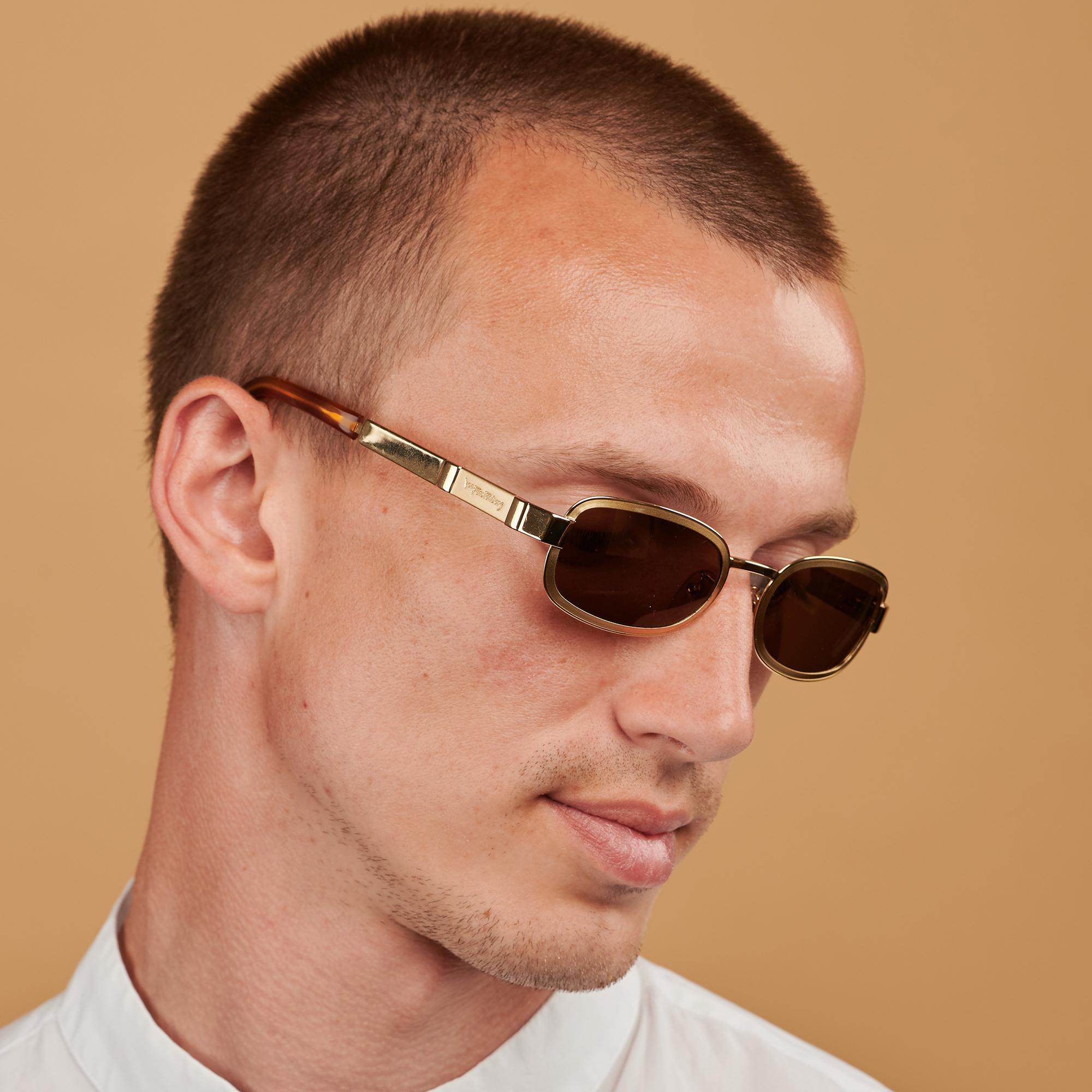 Von Furstenberg goldene Vintage-Sonnenbrille 80er Jahre für Damen oder Herren im Angebot