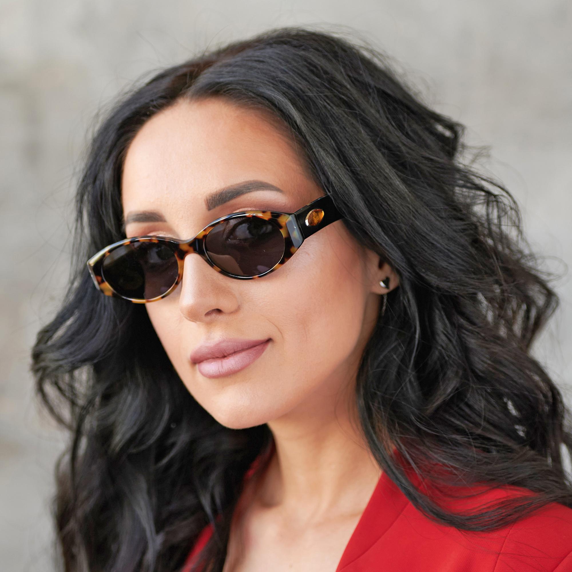 Lunettes de soleil vintage Von Furstenberg en vente 3