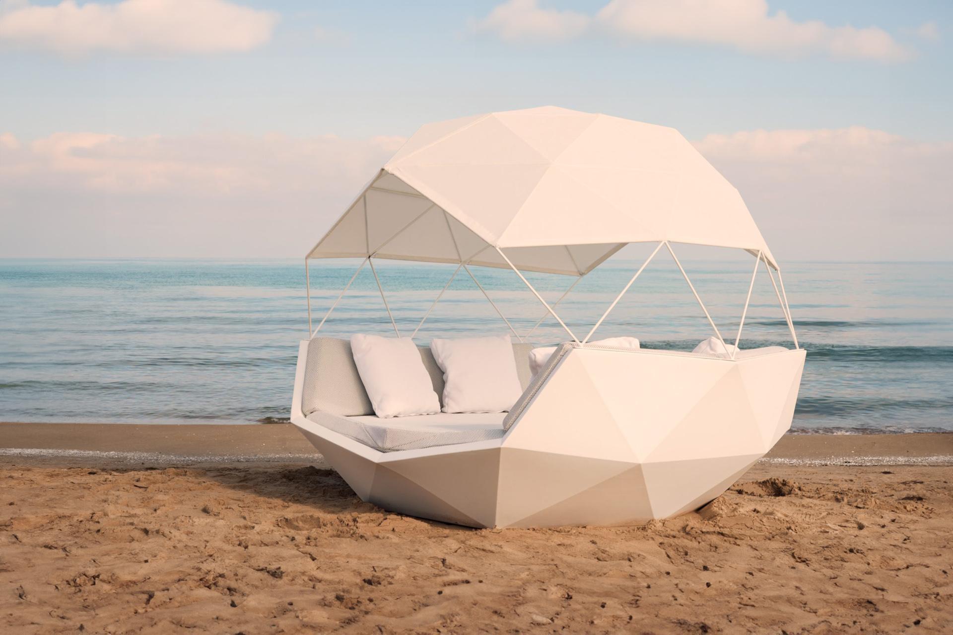 Vondom IGLU Daybed with Fabric Top by Ramón Esteve – Matt colors In New Condition For Sale In Alcamo, IT