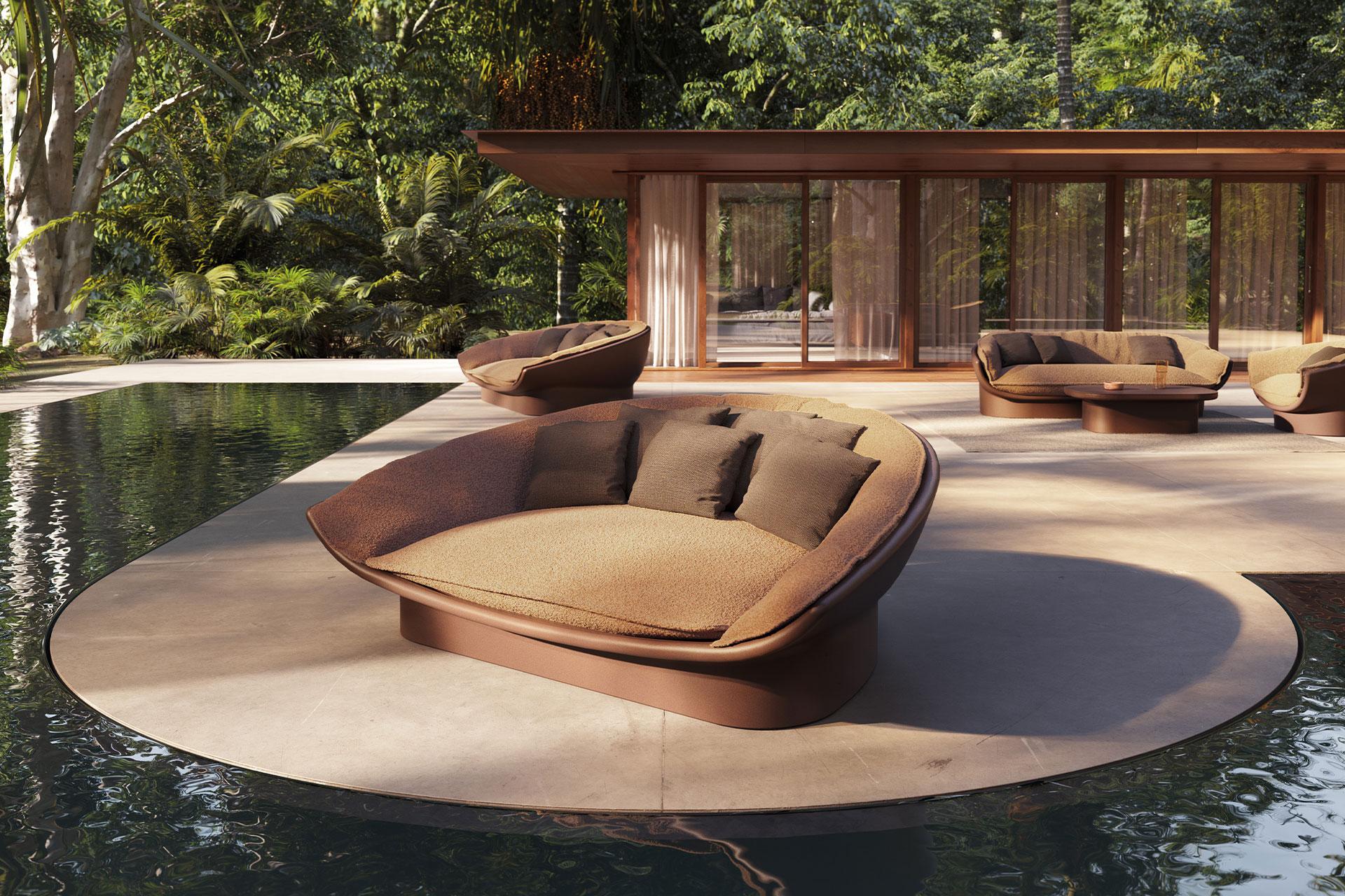Contemporary Vondom LUNA Daybed – Designed by Ramón Esteve – Matt For Sale