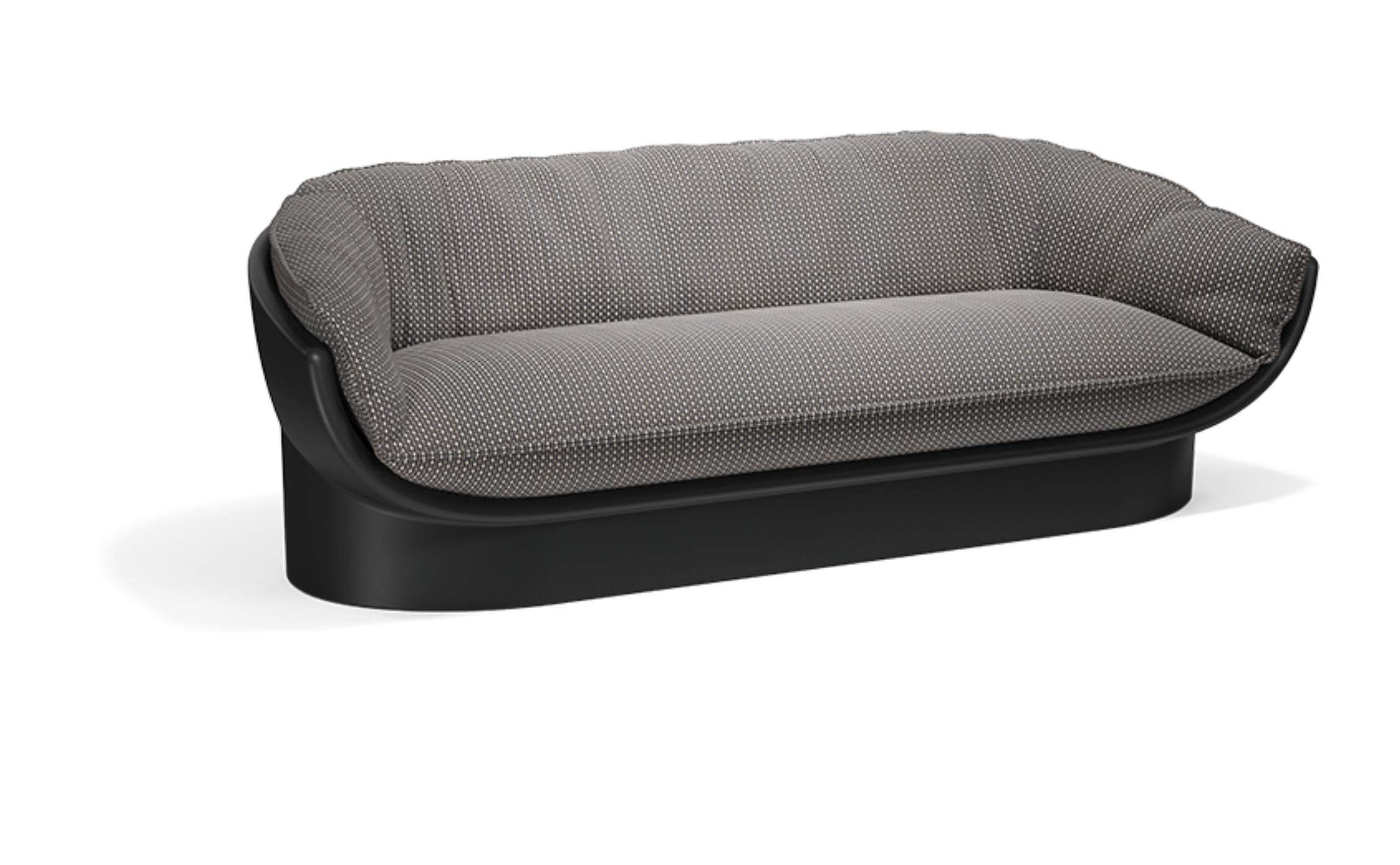 Product: Sofa
Model/Brand: Vondom LUNA Sofa
Designer: Ramón Esteve
Product Type: Outdoor 
Indoor Sofa

Description:
The Luna Sofa, designed by Ramón Esteve for Vondom, redefines the concept of outdoor luxury through its sculptural form and