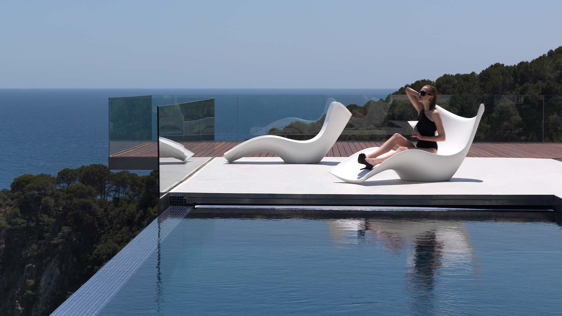 Bain de soleil Vondom SURF - Design by Karim Rashid - Laqué en vente 1