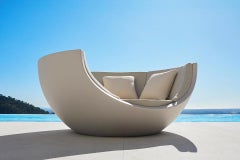 Vondom ULM Moon Daybed - W218 / B85.8 in - Matt