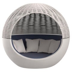 Vondom Moon Daybed avec parasol en corde tressée par Ramón Esteve