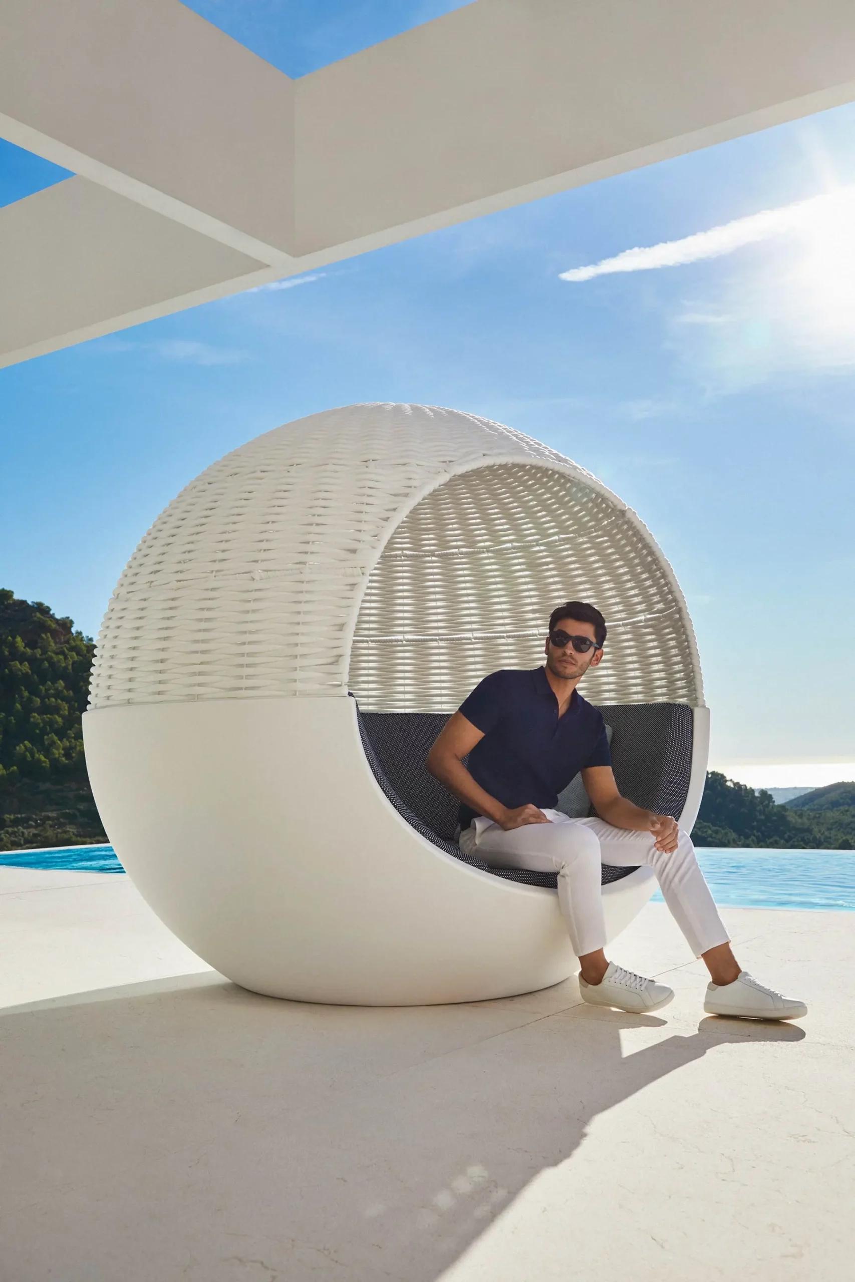 Vondom ULM Moon Daybed con parasole in corda intrecciata - L218 / L85.8 in - Laccato in vendita 1