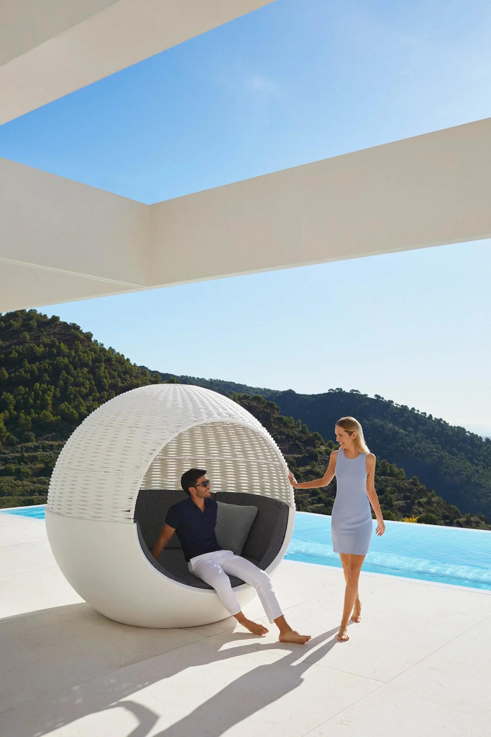 Vondom ULM Moon Daybed con parasole in corda intrecciata - L218 / L85.8 in - Laccato in vendita 2