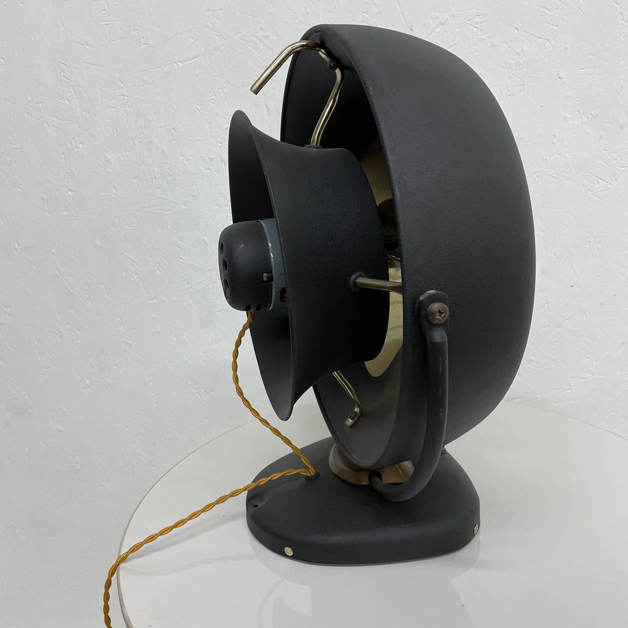 1940s Vornado Metal Desk Fan Powerful & Silent Restored In Good Condition In Chula Vista, CA