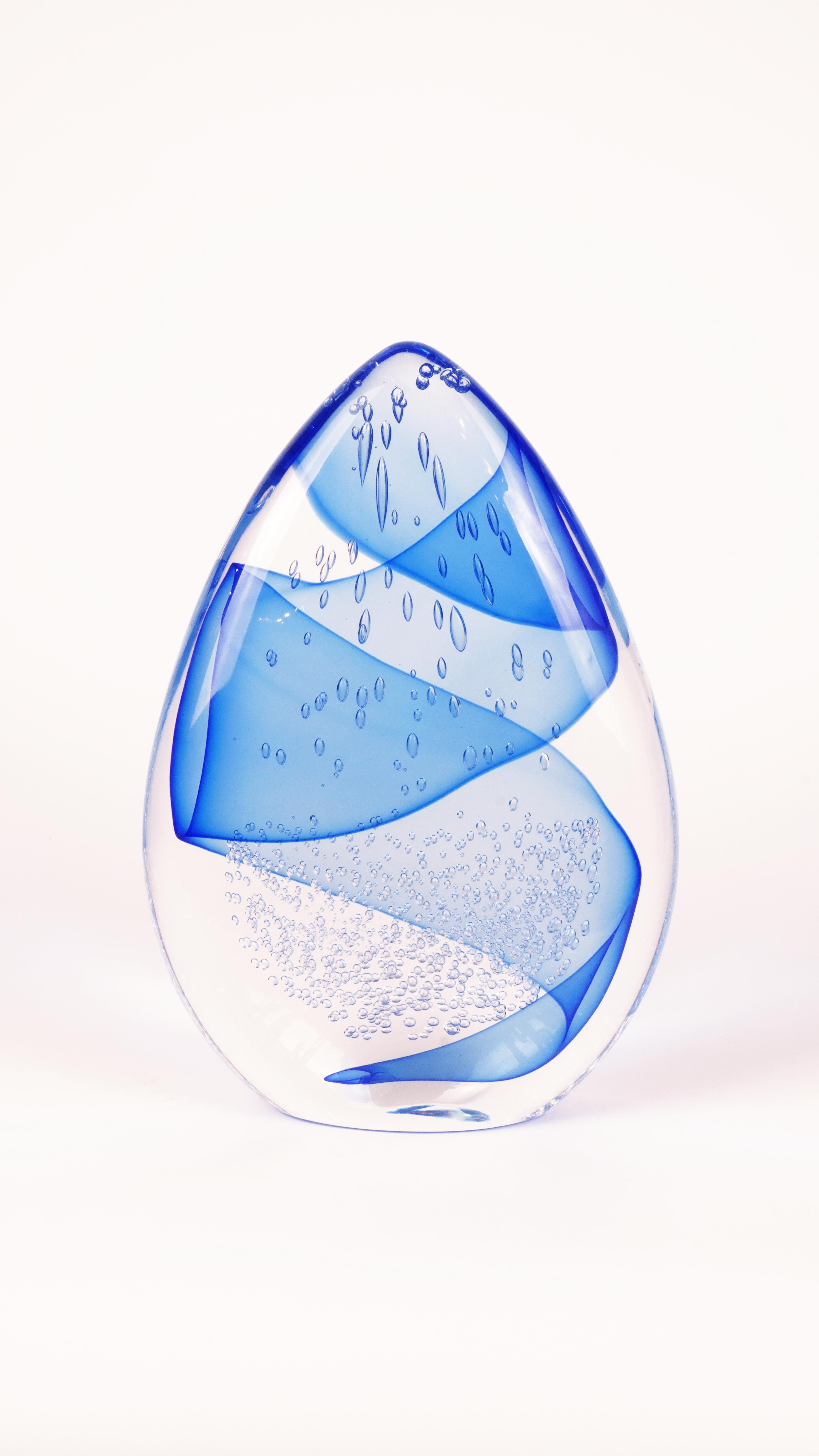 Fatto a mano Vortex Murano Glass Sculpture - Chroma Collection in vendita