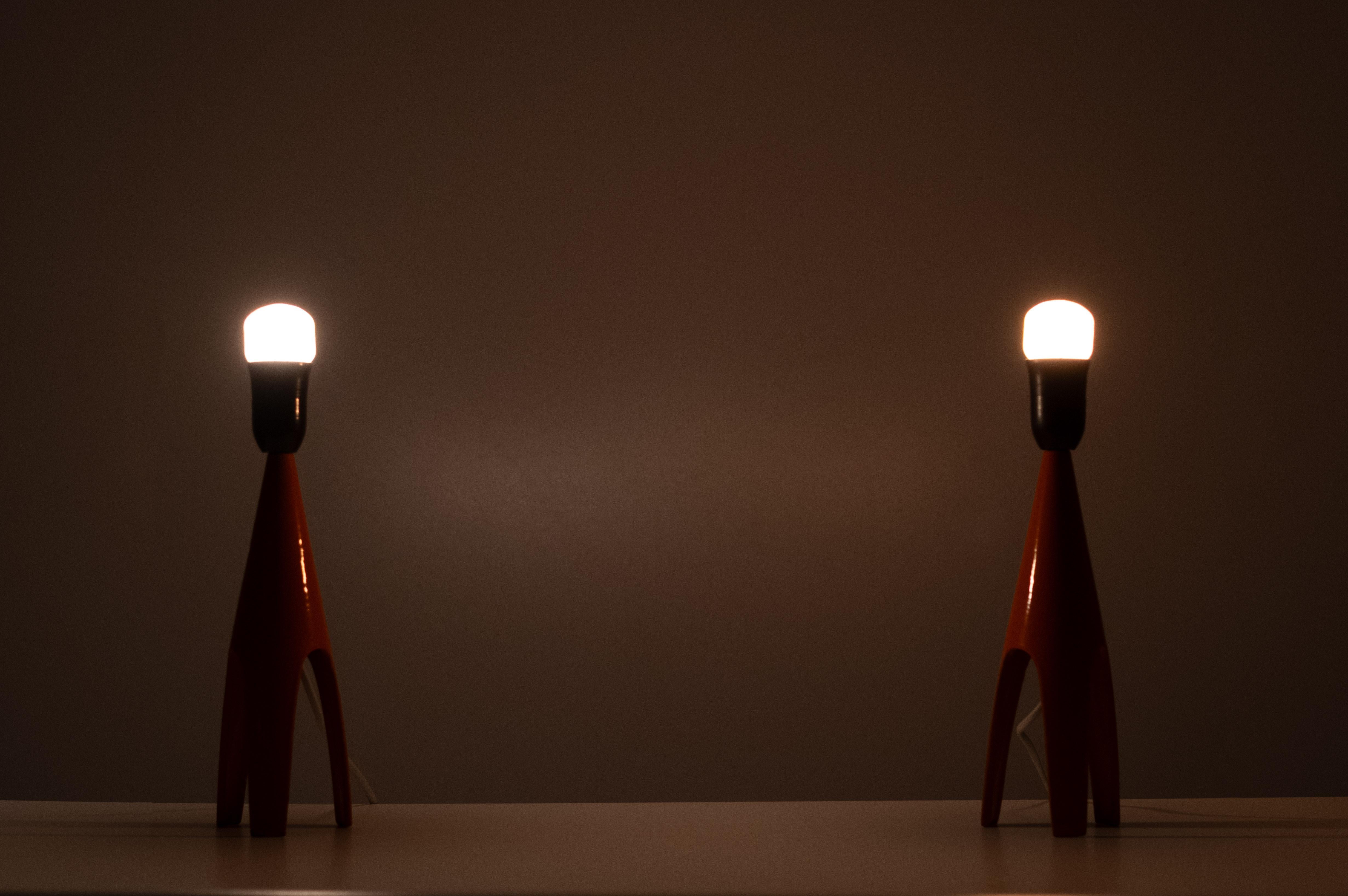 Voss Belysning  Lampes de table en émail orange 1950 Danemark Bon état - En vente à Den Haag, NL