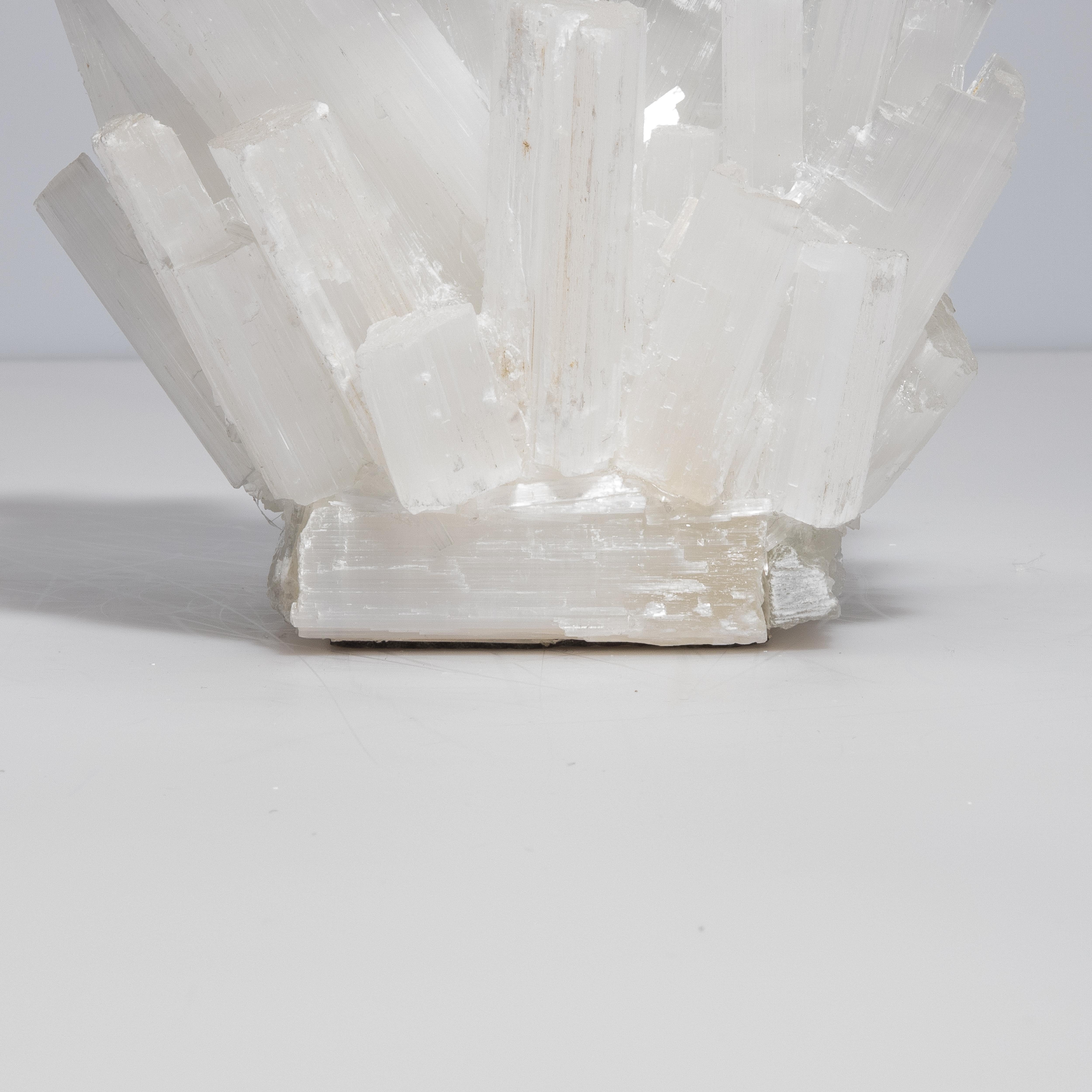 Portavoci in selenite classica In condizioni ottime in vendita a West Hollywood, CA