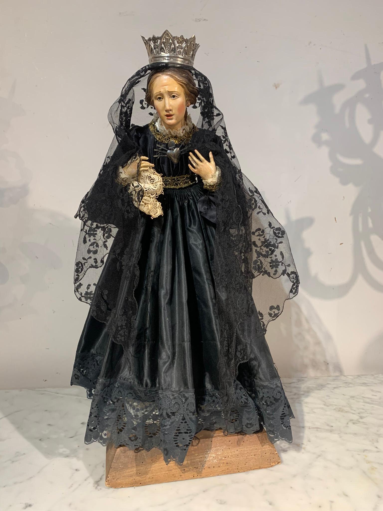 Vierge votive, fin du XVIIIe siècle en vente 8
