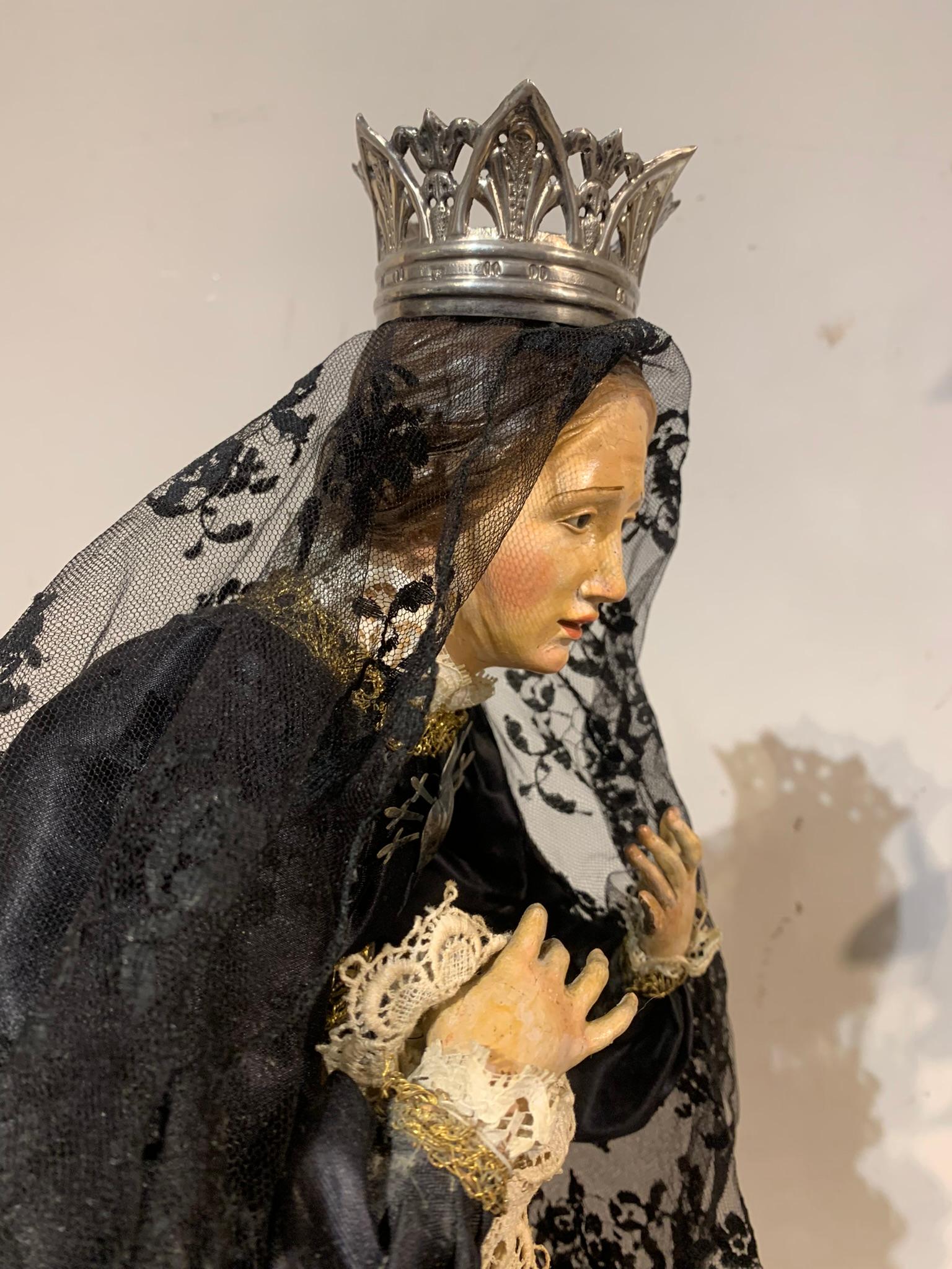 Vierge votive, fin du XVIIIe siècle en vente 4