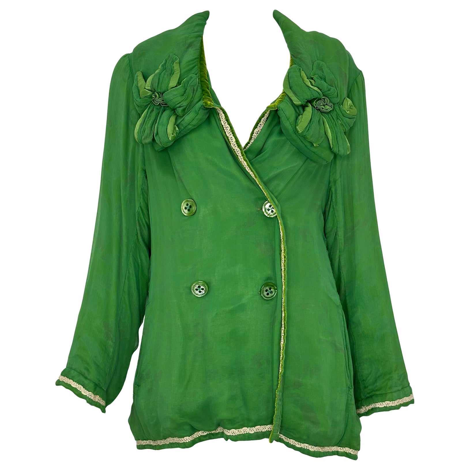 Voyage Invierte en la Original Chaqueta de Seda y Terciopelo Verde Brillante con OS de Lily en venta