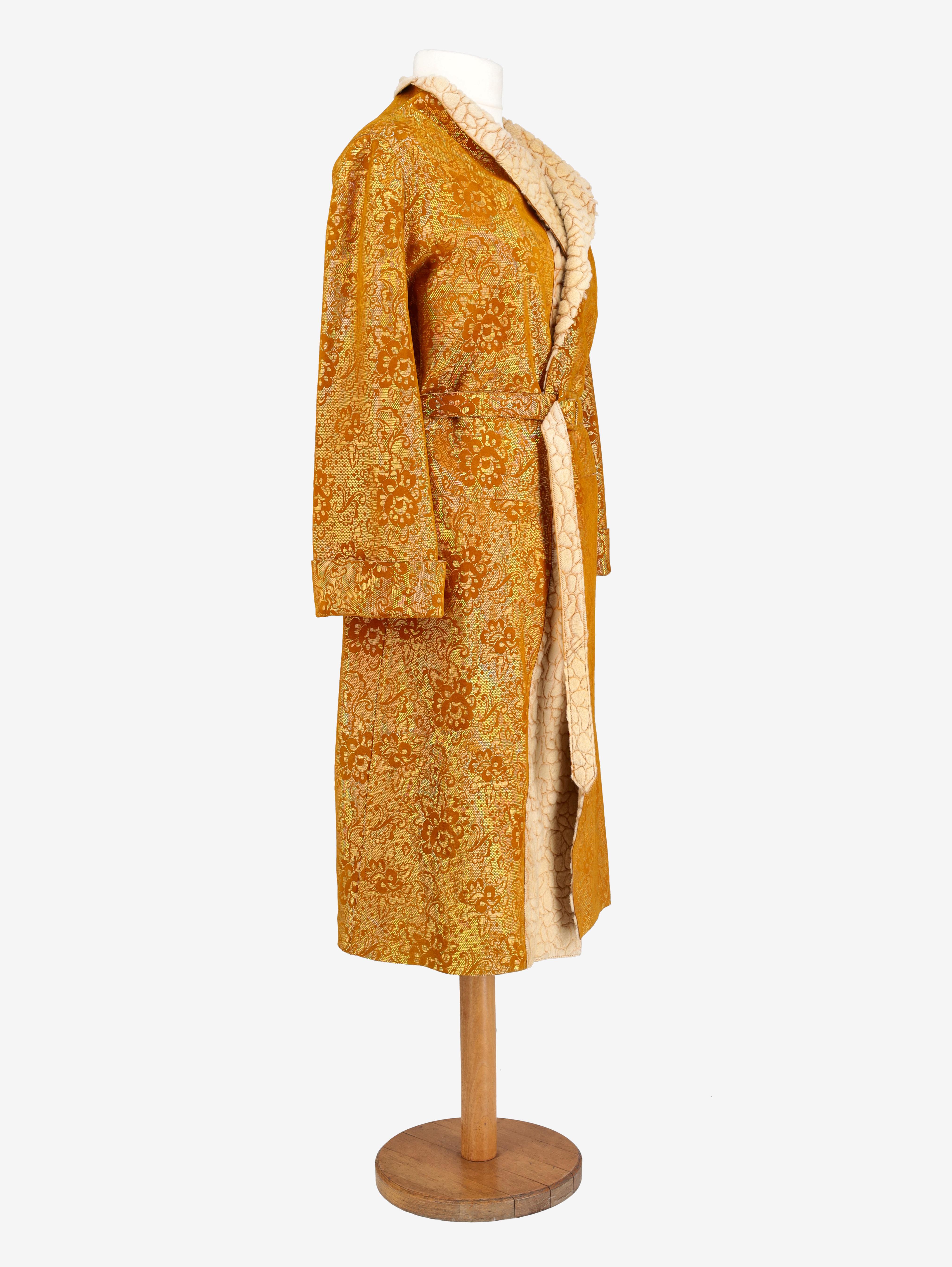 Voyage Invest In The Original Lambskin Coat 2