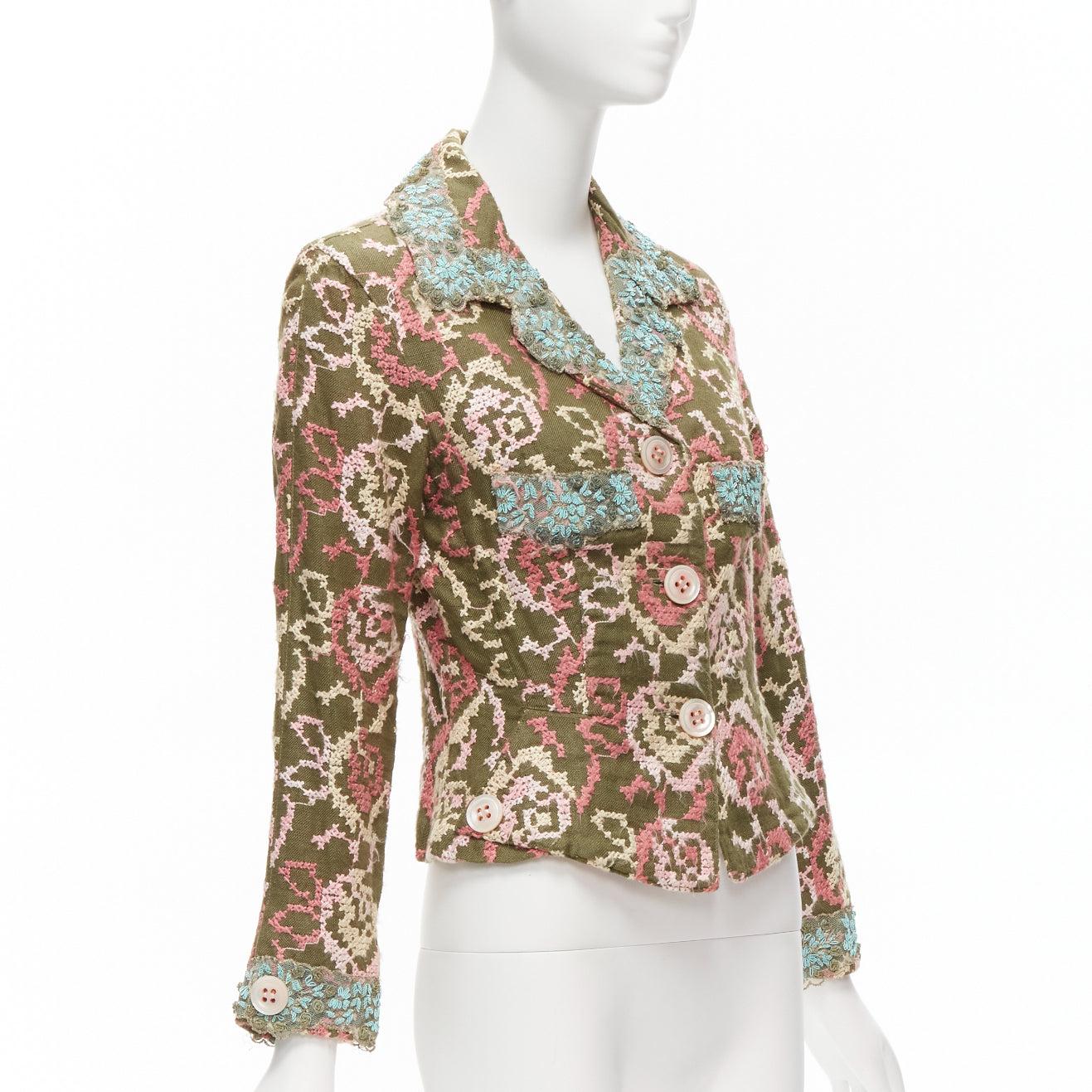 VOYAGE INVEST IN THE ORIGINAL LONDON 100% silk embroidery cropped blazer M In Excellent Condition For Sale In Hong Kong, NT