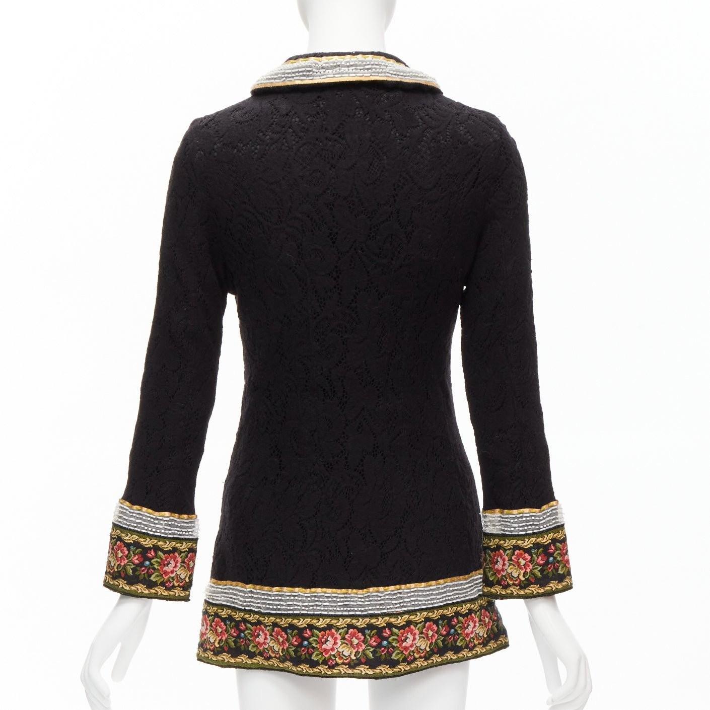 VOYAGE INVEST IN THE ORIGINAL LONDON rouge vert perlé floral noir manteau en laine L Pour femmes en vente