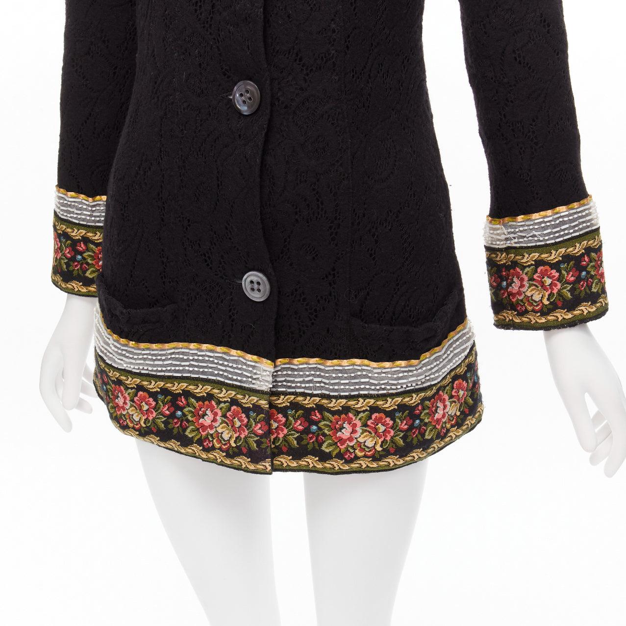 VOYAGE INVEST IN THE ORIGINAL LONDON red green beaded floral trim wool coat L For Sale 2