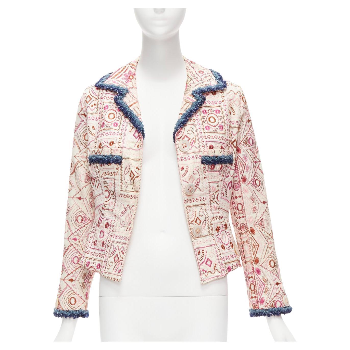 VOYAGE INVEST IN THE ORIGINAL LONDON white embroidered boucle trim fitted jacket For Sale