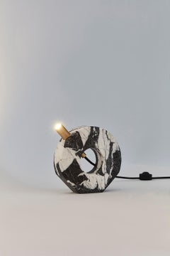 Lampada da tavolo Voyager Disk Grand in marmo e ottone antico