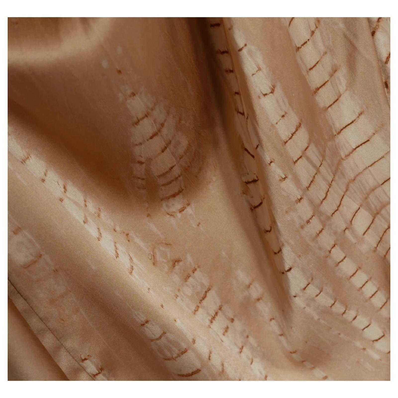 Voz Gold Silk Double V Tie Dye Dress Neuf - En vente à London, GB