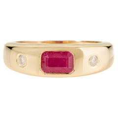 VR Jewels Anello a cupola unisex con rubino ottagonale e accenti di diamante in oro giallo 14K