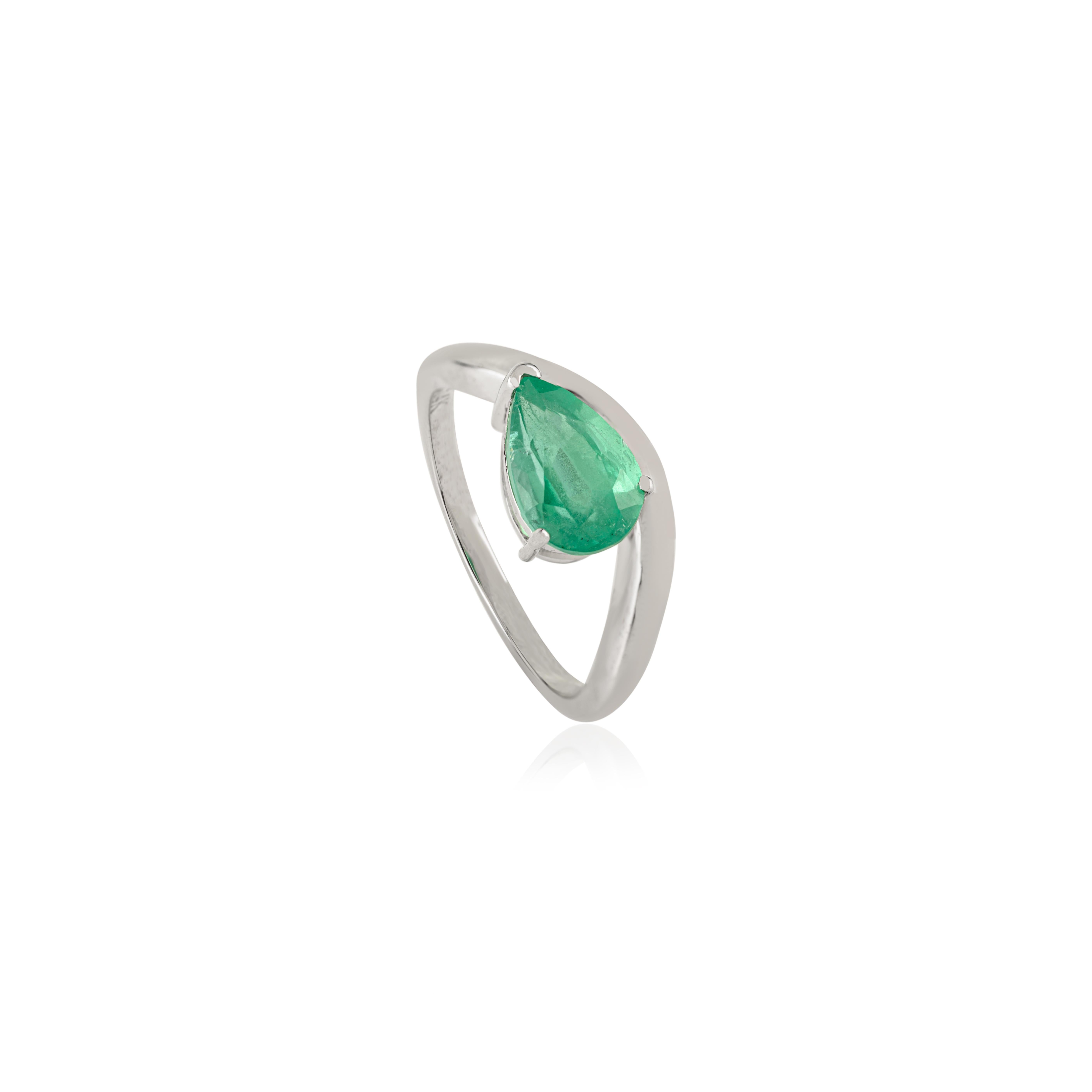 En vente :  VR Jewels Bague en or blanc massif 14 carats de 1,31 carat d'émeraudes zambiennes en forme de poire 9