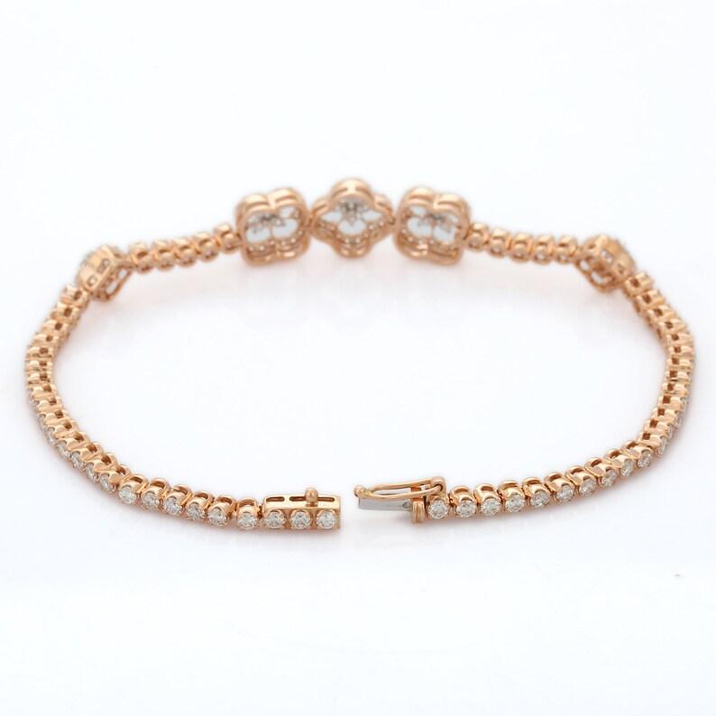 Bracelet moderne en or rose massif de 14 carats avec diamants de 2,89 carats Pour femmes en vente