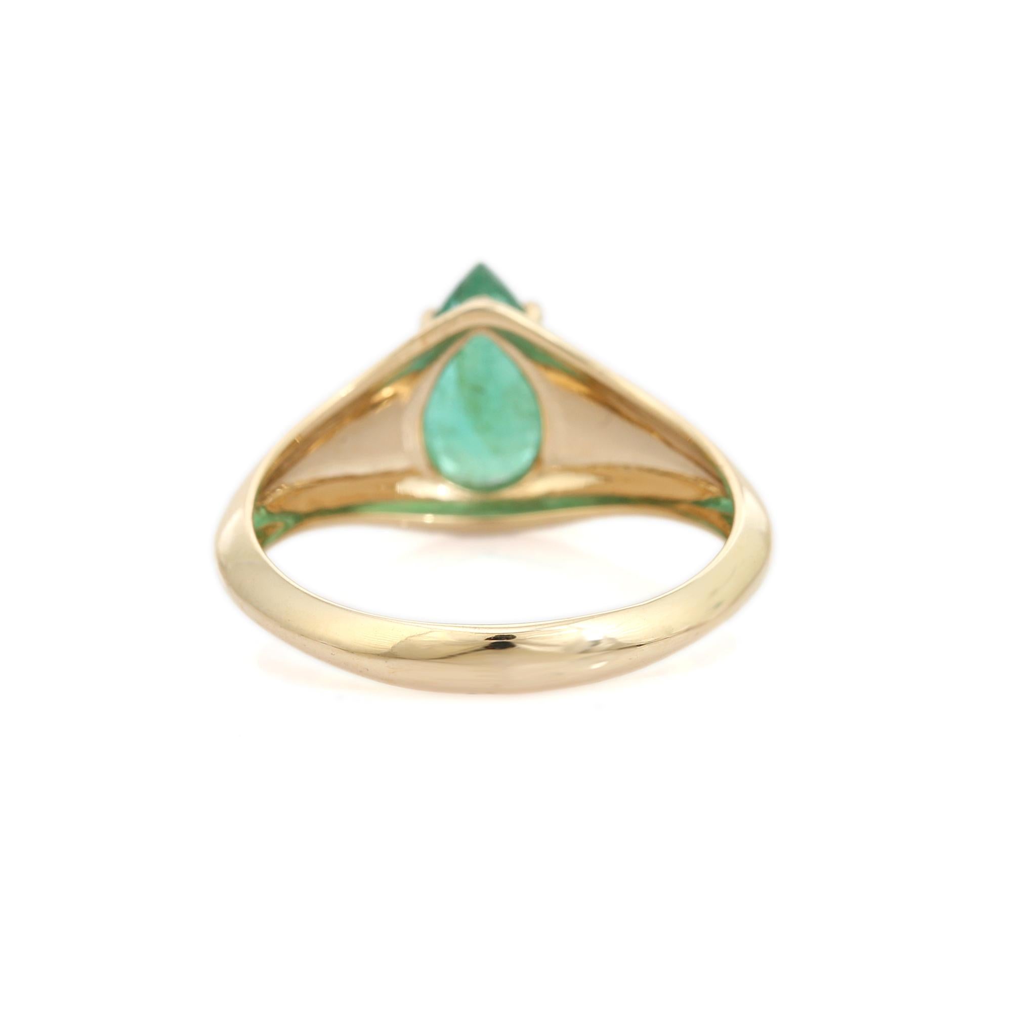 For Sale:  VR Jewels 14K Solid Yellow Gold Signet Unisex Ring with Pear Shaped Emerald 5