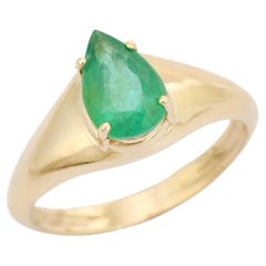 VR Jewels 14K Solid Yellow Gold Signet Unisex Ring with Pear Shaped Emerald
